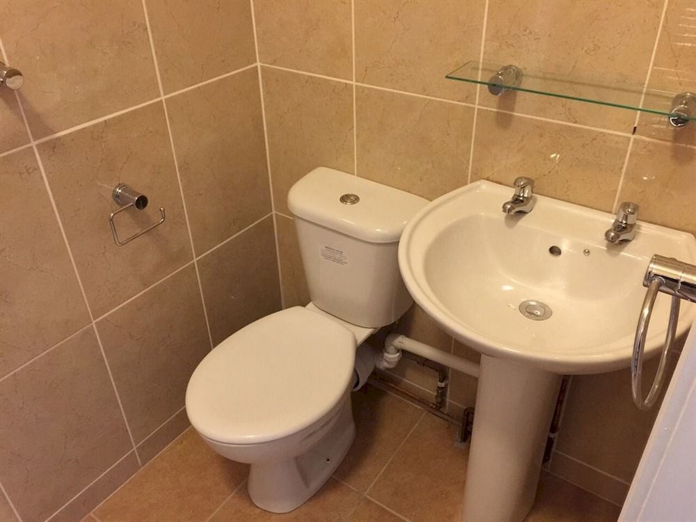 Waverley Inn Lodge Dingwall Bagian luar foto